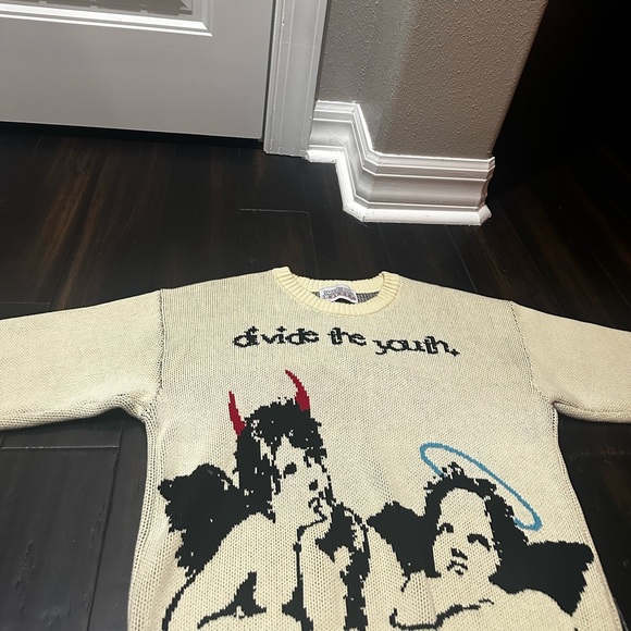 Divide The Youth Sweater - Picture 2 of 2